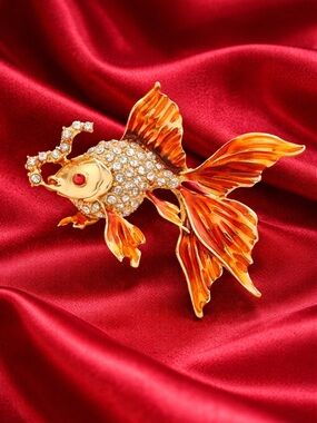 Luxury Goldfish Pin Crystal Rhinestone Enamel Koi Fish Brooch